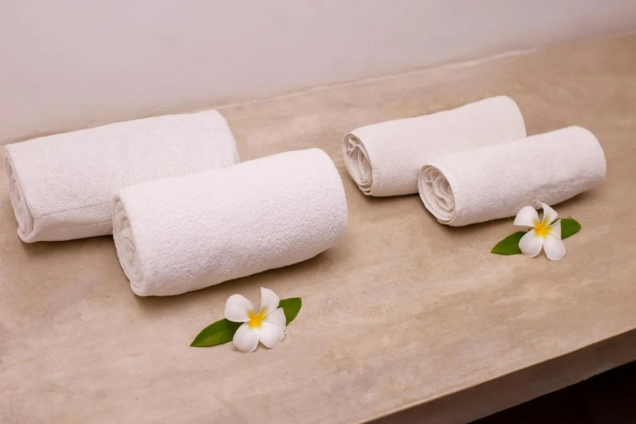 St.Lachlan Hotel & Suites Negombo