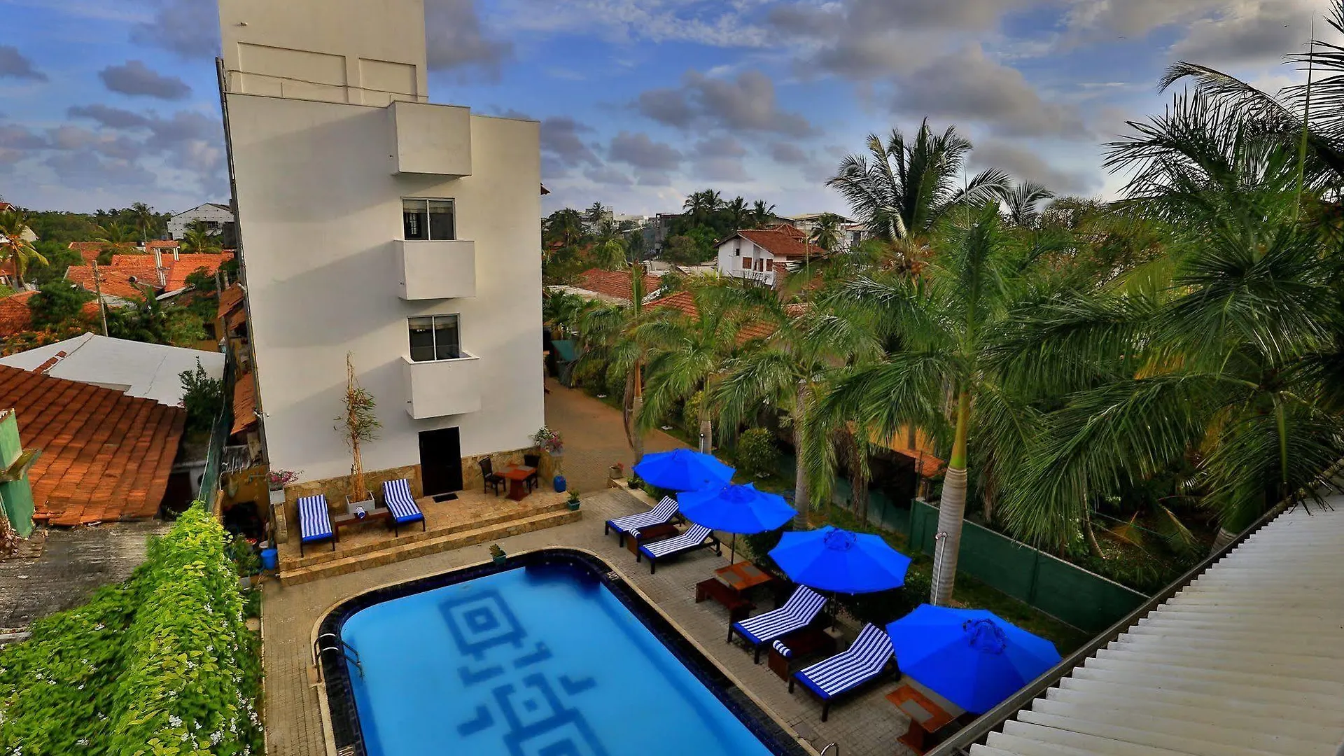St.Lachlan Hotel & Suites Negombo